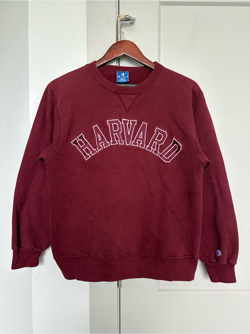 VINTAGE 90S CHAMPION RED HARVARD EMBROIDERED CREWNECK SWEATSHIRT MENS LARGE